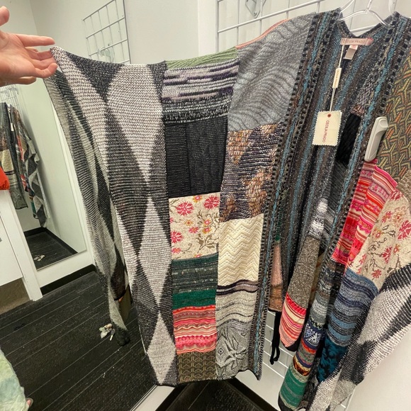 NWT Caroline Patchwork Poncho By Cecilia Prado for Anthropologie - autumn shawl - Picture 7 of 8